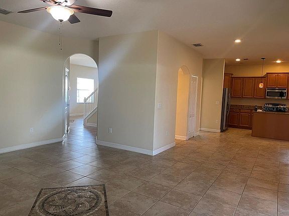 5th image of 18761 Burndall Ct