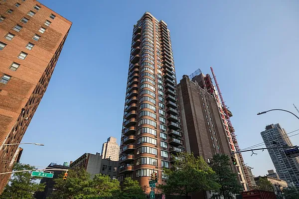 Rented by Evans Real Estate | media 13