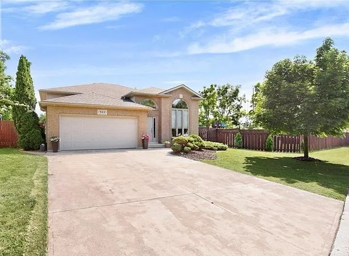4 bed, 3000 sqft, $2,950 — Photo 1