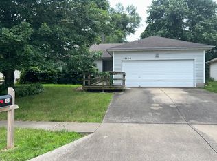 3834 W Hovey Rd, Springfield, MO 65803