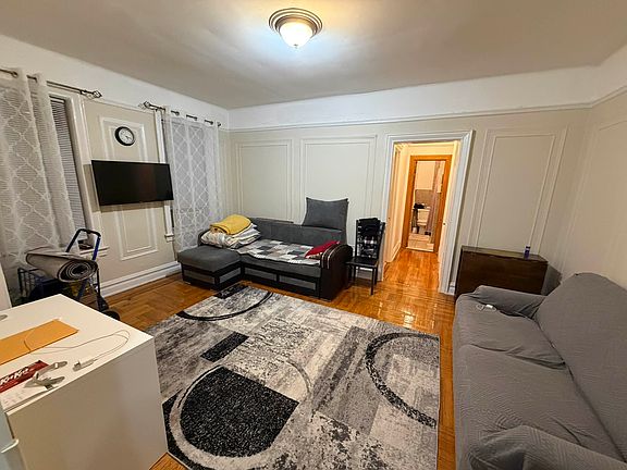 2nd image of 3094 Brighton Fifth St #C6