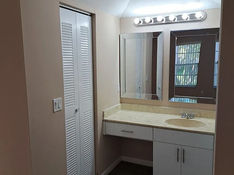 2929 Zorno Way #207 — Photo 6