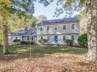 280 Foxwood Rd, Guilford, CT 06437