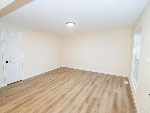 2nd image of 748 Paschon Ct