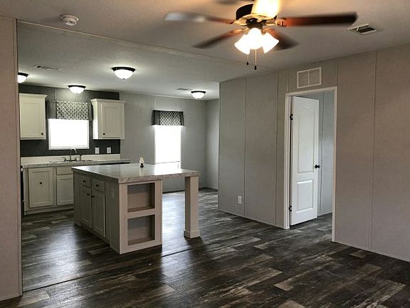 4th image of 203 NE 51st St #606
