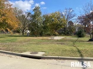 1704 Morgan Ave, Marion, IL 62959