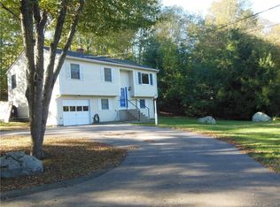 19 Asher Ave, Pawcatuck, CT 06379