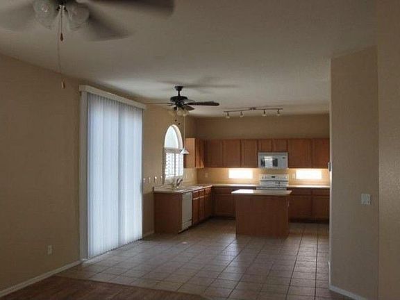 3rd image of 40391 N Brumana St