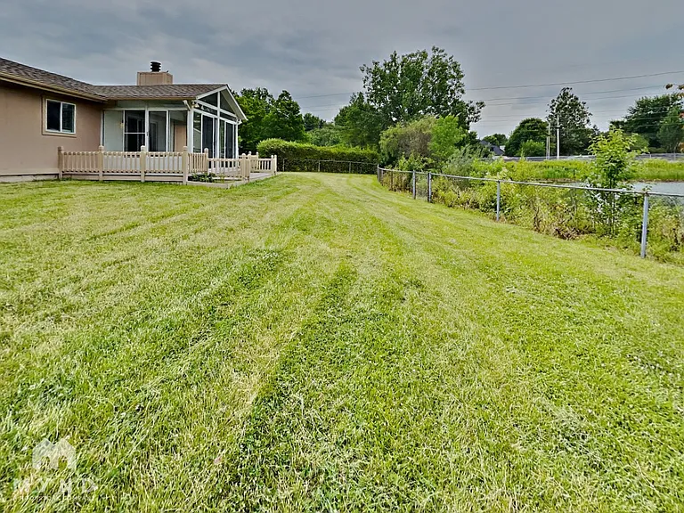 8212 Autumn Mill Ln — Photo 22