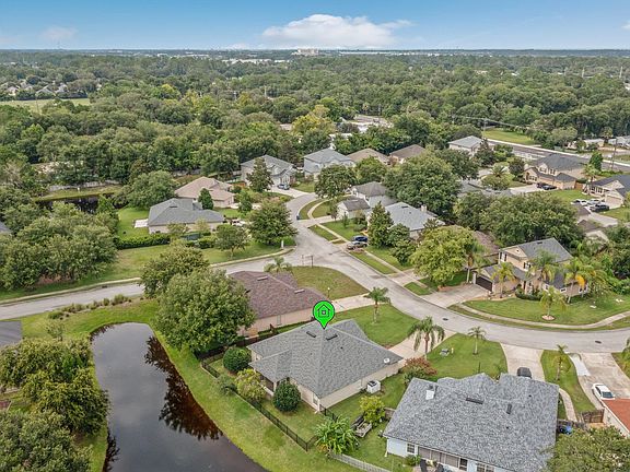 2nd image of 136 Summerhill Cir