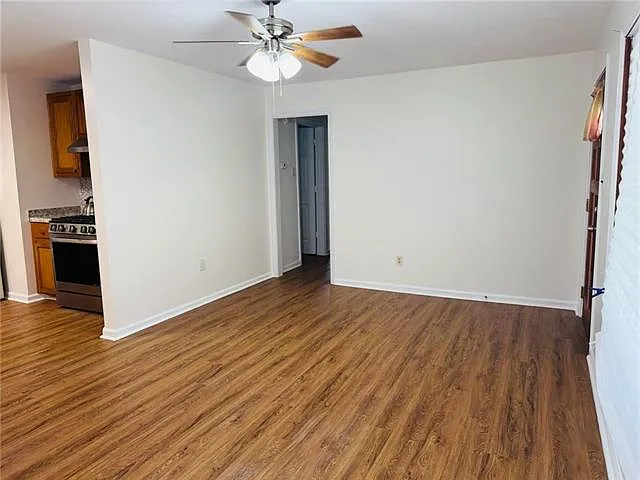 3 bed, 2.0 bath, 834 sqft, $1,450 — Photo 4