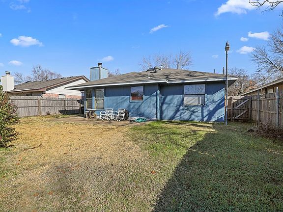 3rd image of 1339 Cy Blackburn Cir