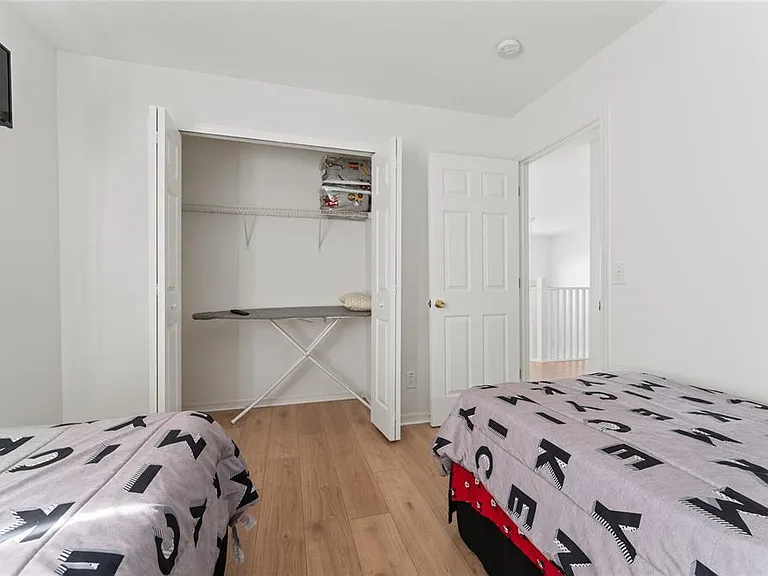 1031 Solana Cir — Photo 33