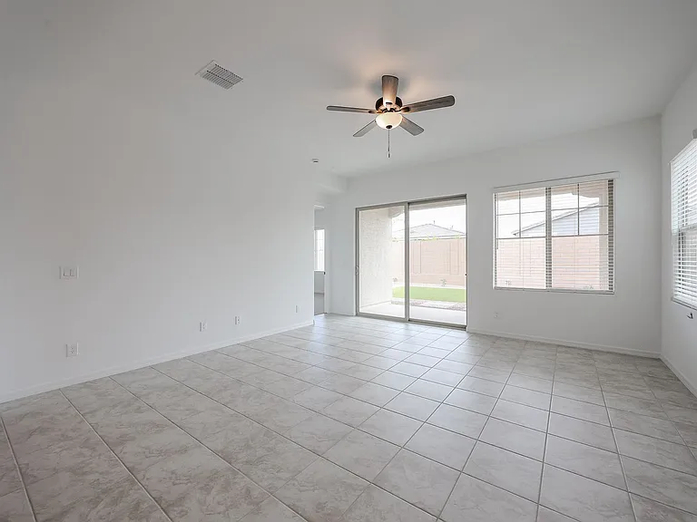 7616 W Bronco Trl — Photo 17