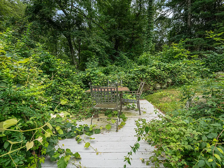 1515 South Rd — Photo 19