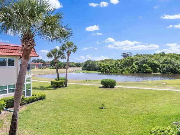 67 Royal Oak Drive #203, Vero Beach, FL 32962