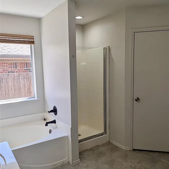 8541 Western Meadows Dr — Photo 21