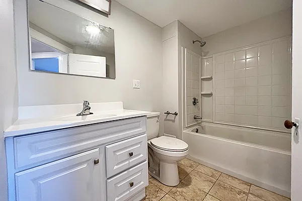278 Cabot St #4 — Photo 13