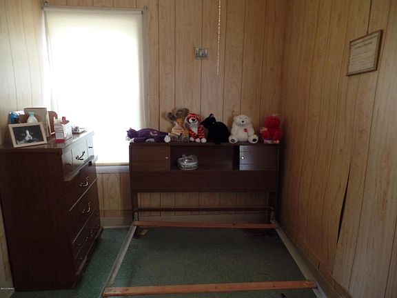 4th image of 216 E Dewey St