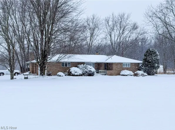 594 Center St W, Warren, OH 44481