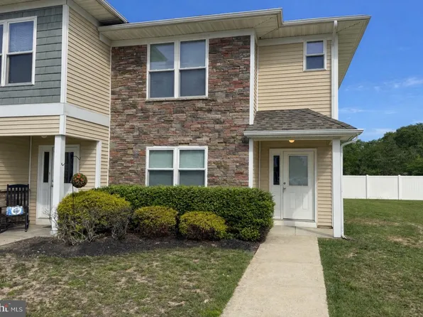 1 Whitaker Ct, Millville, NJ 08332