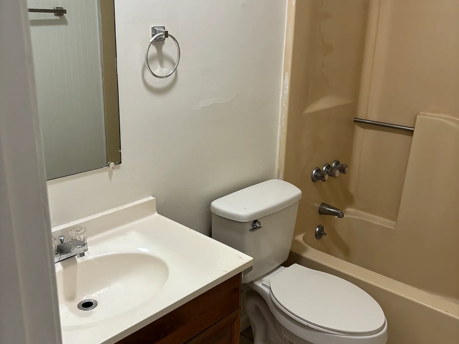 2 bed, $875 — Photo 3