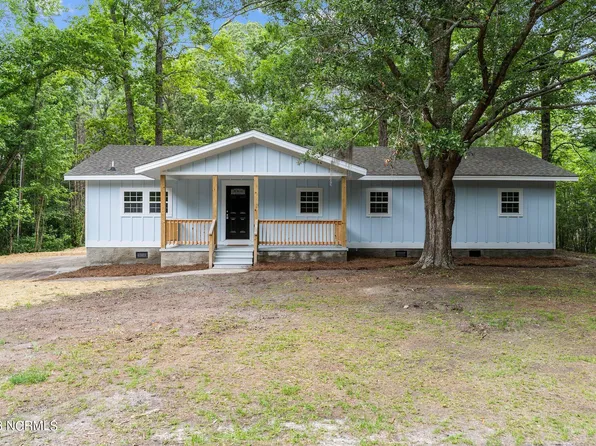 2600 Midway Road SE, Bolivia, NC 28422