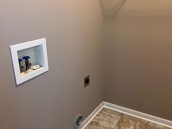4th image of 10548 Missoula Way