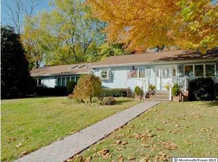 7 N Lake Dr, Middletown, NJ 07748