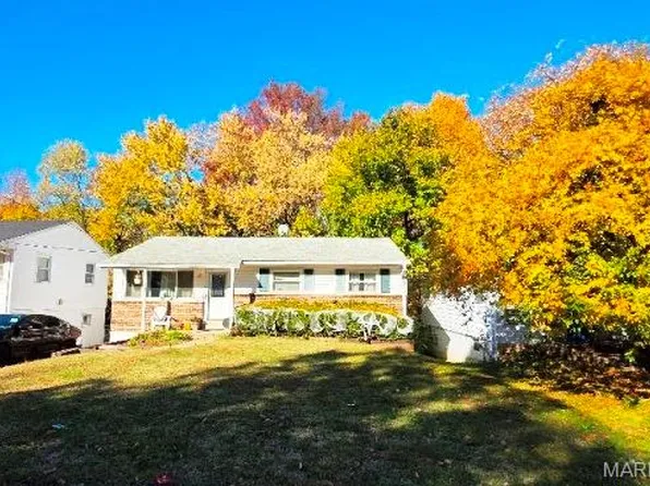 13 Barto Dr, Saint Louis, MO 63135