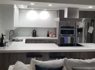 7601 Byron Ave APT 2A, Miami Beach, FL 33141