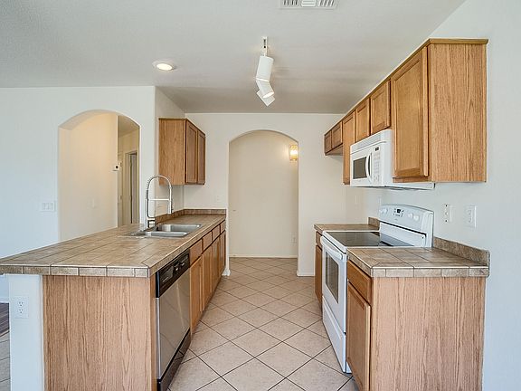3rd image of 42380 W Anne Ln