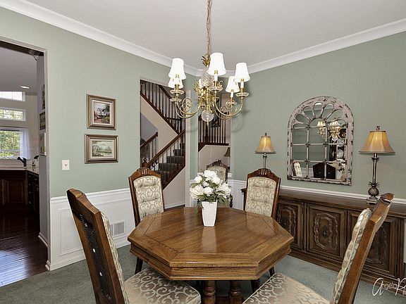 3rd image of 2015 Mallard Ln