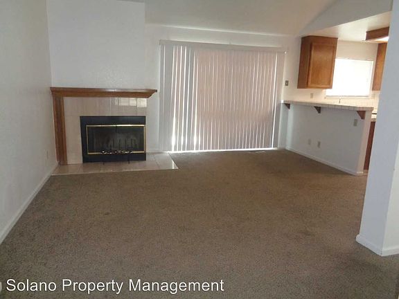 3rd image of 1136 Ironwood Cir