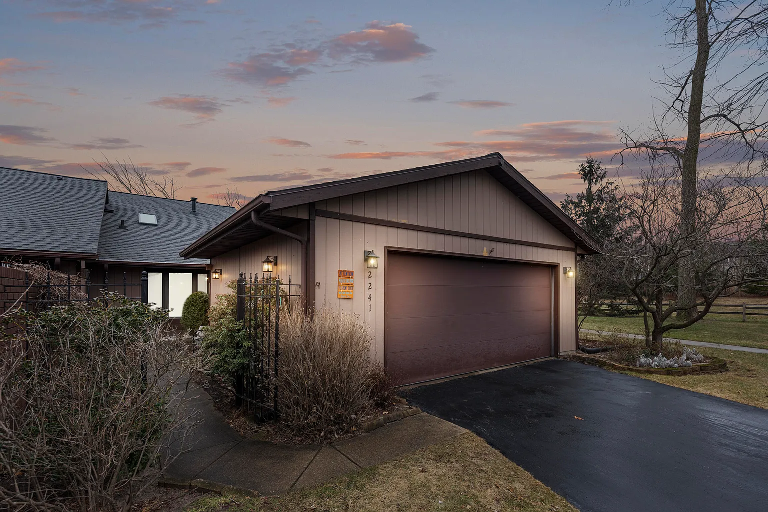 2241 Island Dr photo 1