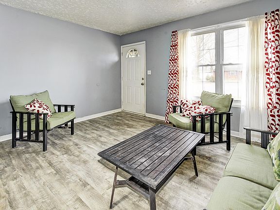 5th image of 8610 Oglesby Ct