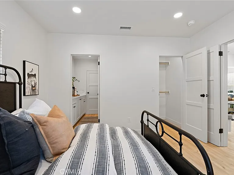 267 Olive St — Photo 14