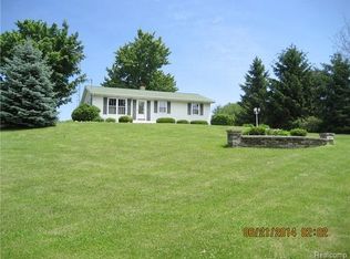 7026 Argentine Rd, Howell, MI 48855