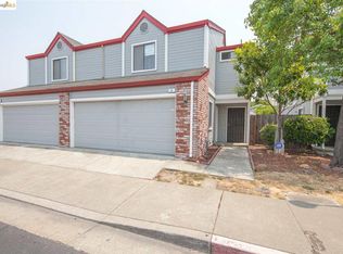 6 Town Square Pl, Oakland, CA 94603