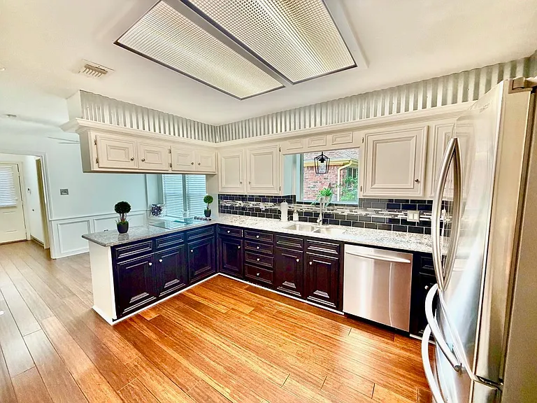 18315 Forest Town Dr — Photo 8