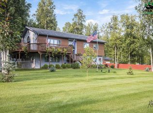 484 Snowy Owl Ln, Fairbanks, AK 99712