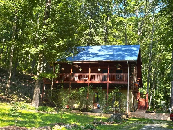 184 N Poplar Dr, Lake Lure, NC 28746