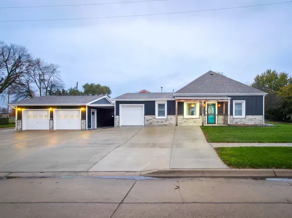 609 N 2nd St, Norfolk, NE 68701