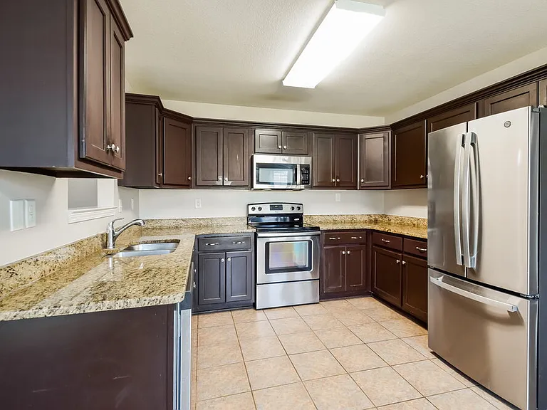 9069 Gavin Dr — Photo 7