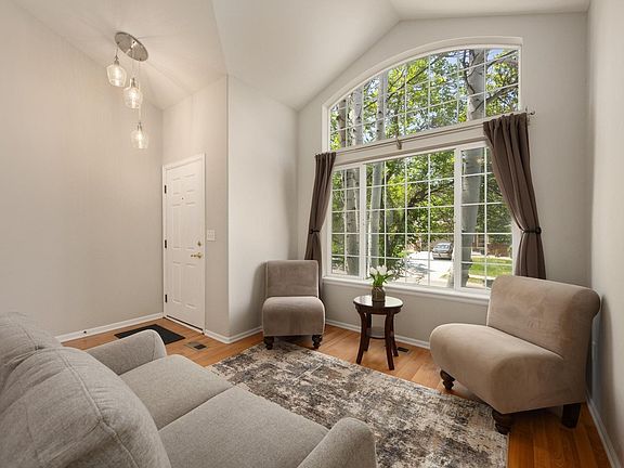 4th image of 6814 Montserrat Dr