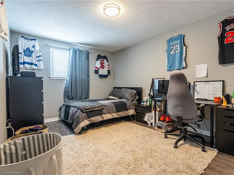 19 Patricia St — Photo 18