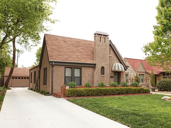 2nd image of 1520 S Gary Pl