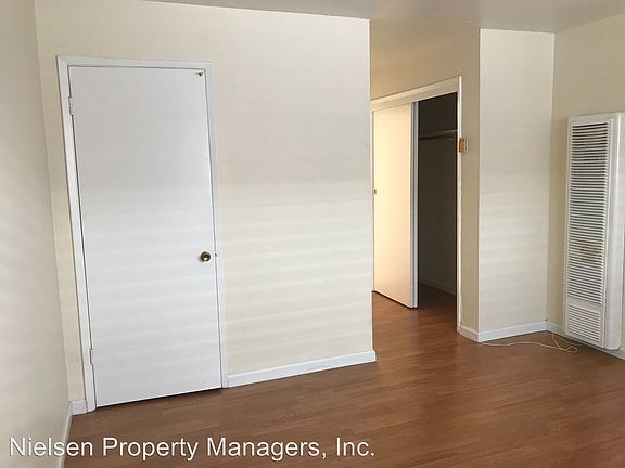 4th image of 2309 I St APT 06