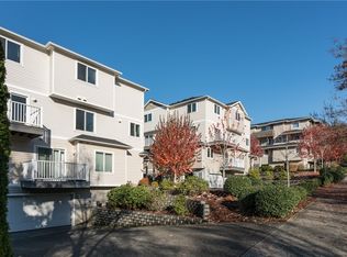 215 23rd Ave SW #1-15, Puyallup, WA 98371