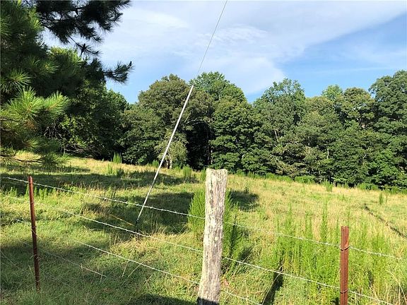 5th image of 1755 Hightower Rd